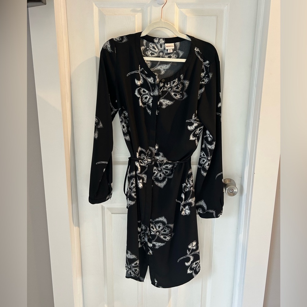 Beautiful floral button down dress